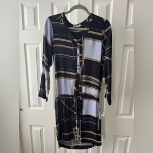 Navy/blue/olive green dress , worn once , size 36, it’s like size s/m